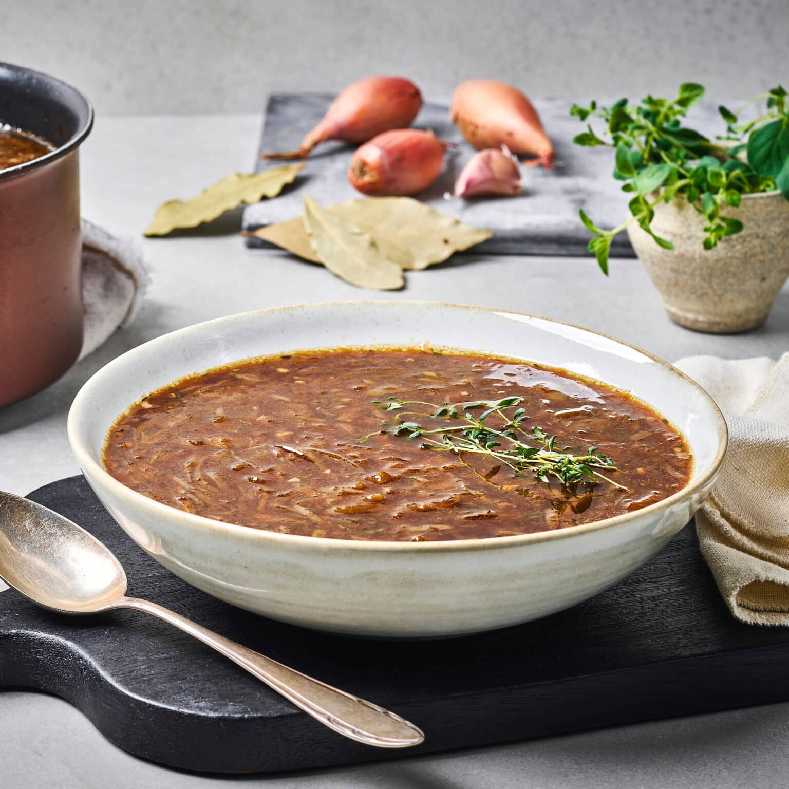 Klassisk løksuppe