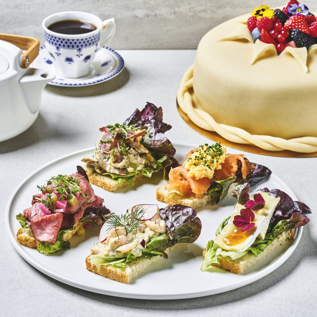 kreativcatering minnestund 5snitter marsipankake 1x1 1